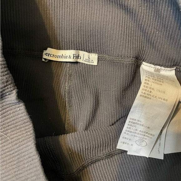Abercrombie & Fitch Bundle of 3 Ribbed Soft AF Leggings size Large - Picture 8 of 11